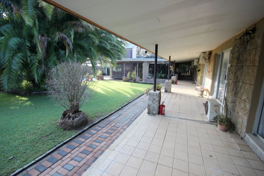 7 Bedroom Property for Sale in Jim Fouchepark Free State